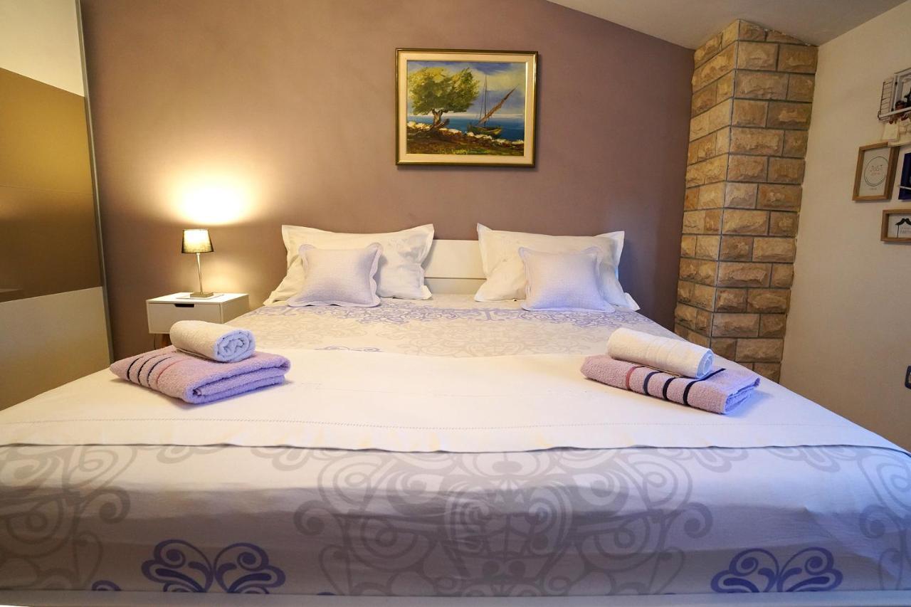 Villa Tago With Heated New Pool Kastela Exterior photo